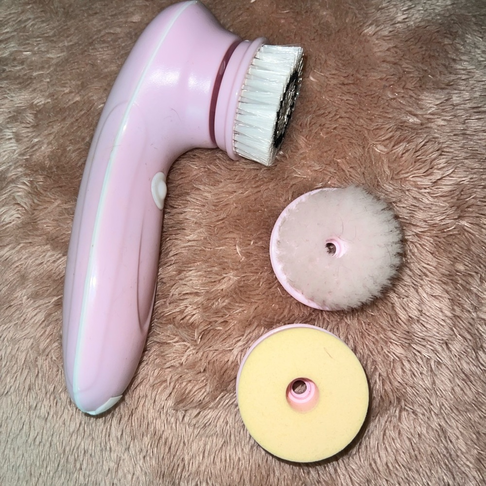 Face cleaner